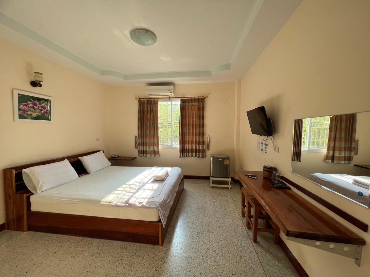 Khong Chiam 2 Hotel Exterior photo