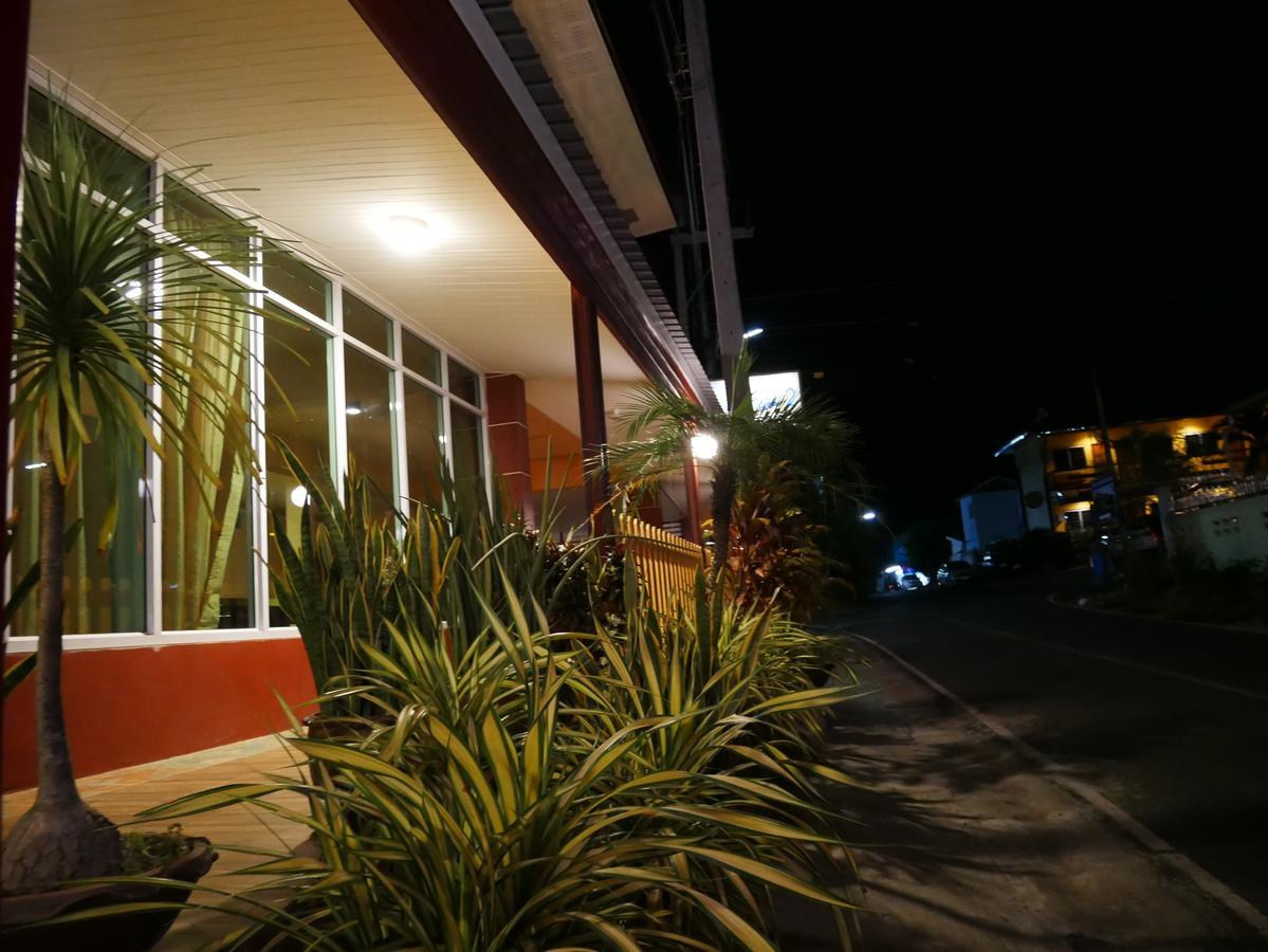 Khong Chiam 2 Hotel Exterior photo